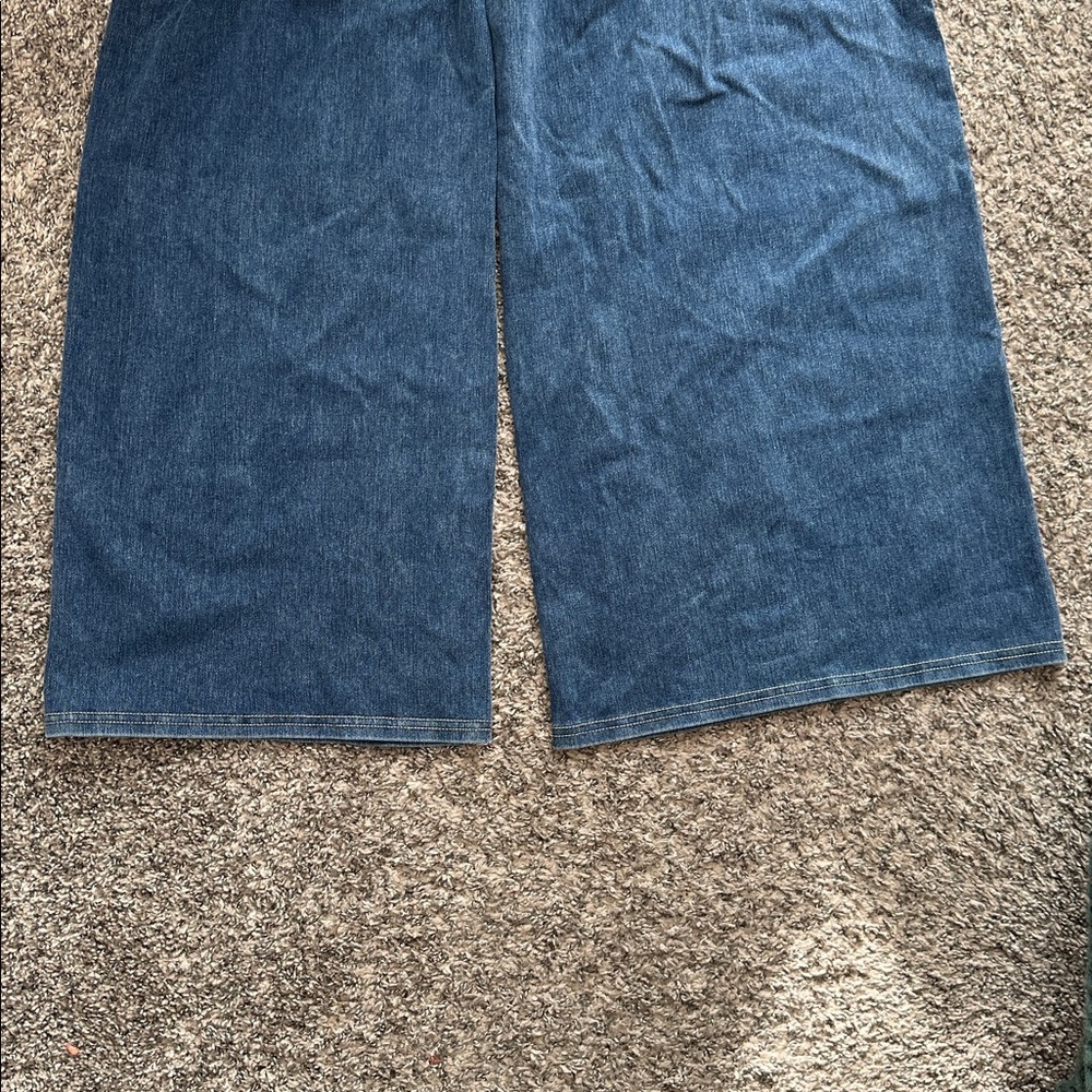 Halara Women's wide leg stretch denim - Picture 4 of 4